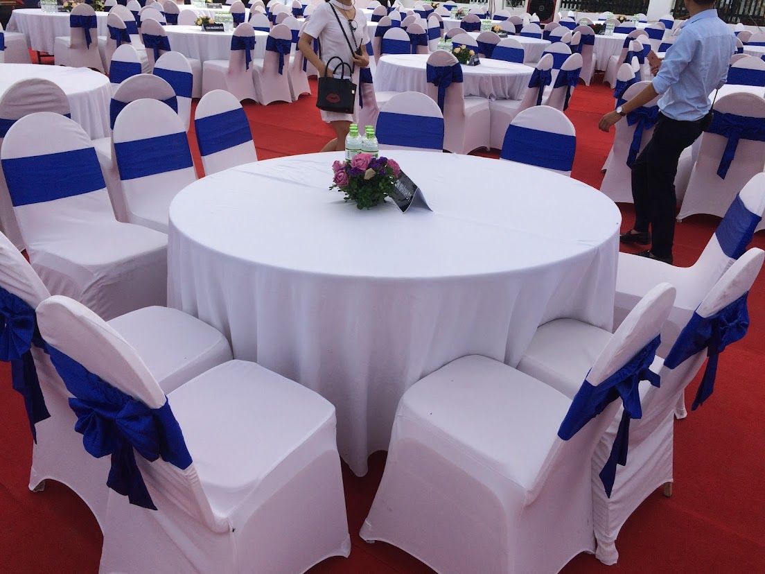 Cho thuê bàn ghế các loại