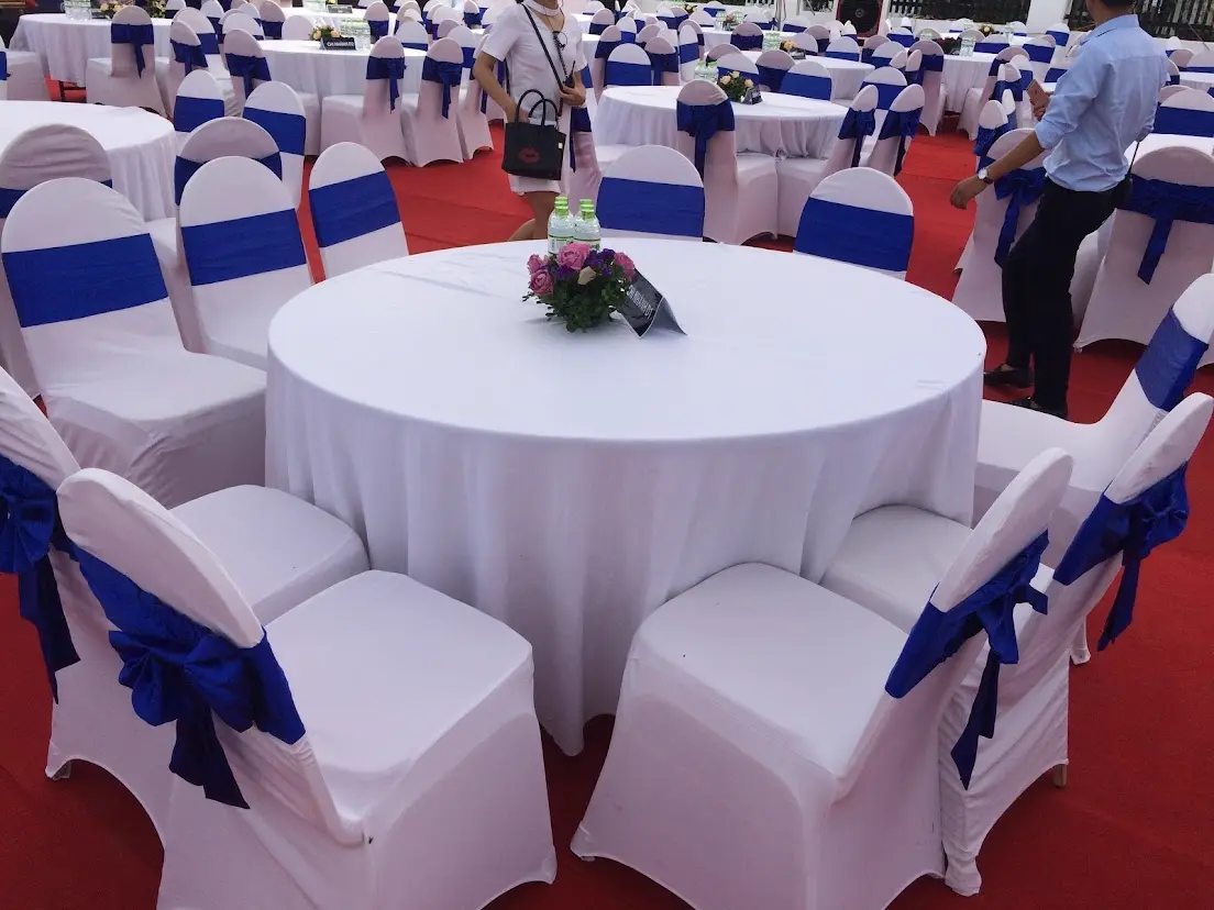 Cho thuê bàn ghế các loại