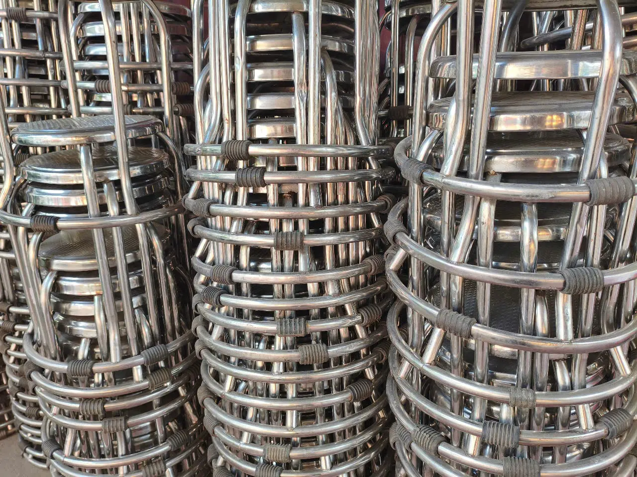 Cho thuê ghế inox Tân Việt