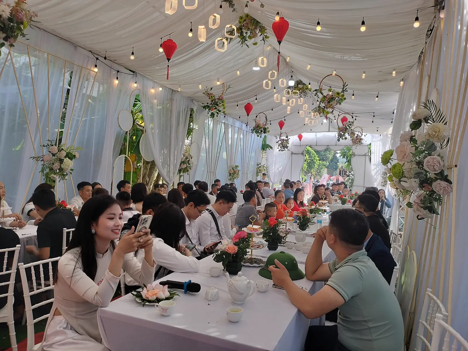Tổ chức tiệc cưới