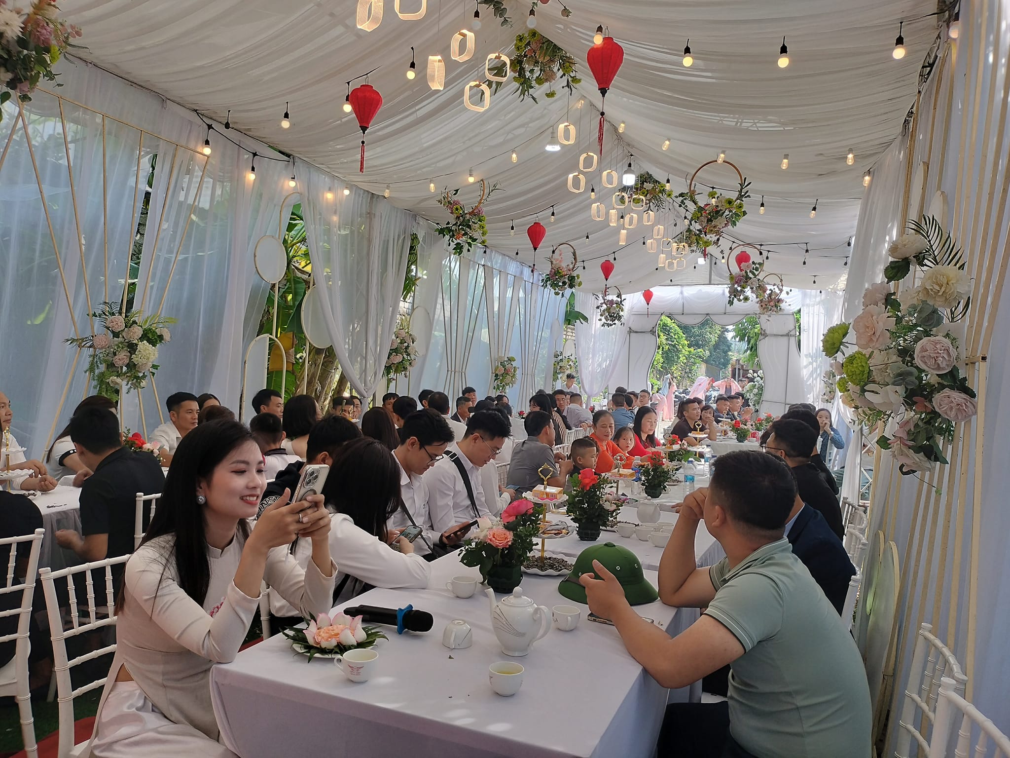 Tổ chức tiệc cưới